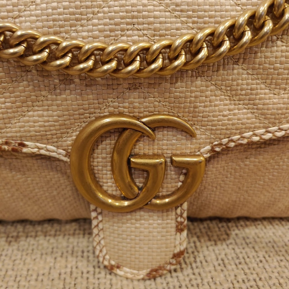Brand New 100% Authentic Gucci Raffia Marmont Shoulder Bag with gold chain strap